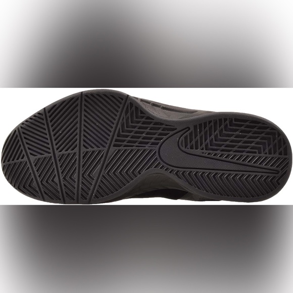 Nike Air Visi Pro VI Men\'s Basketball Shoes (Size 12) main image 5